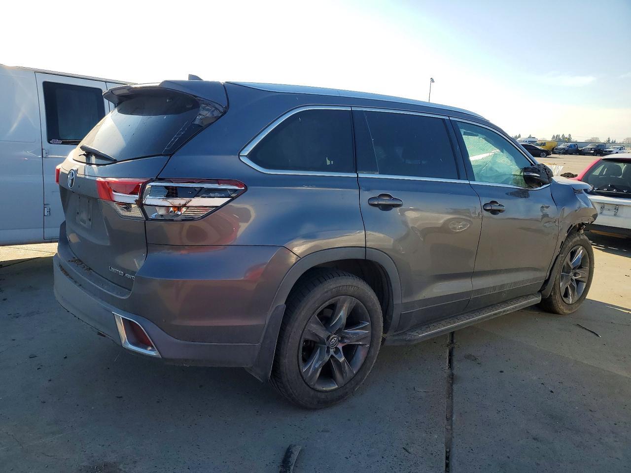 2017 Toyota Highlander Limited