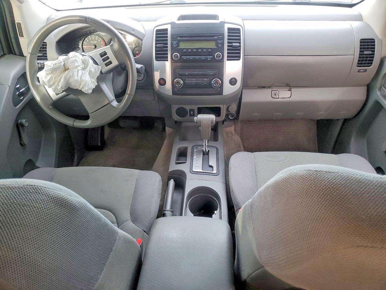 2016 Nissan Frontier S