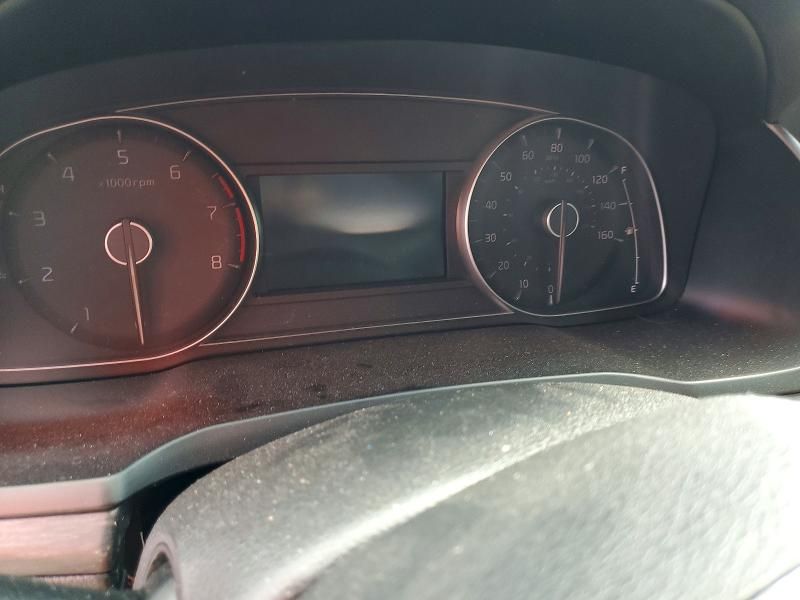 2017 KIA Cadenza Premium