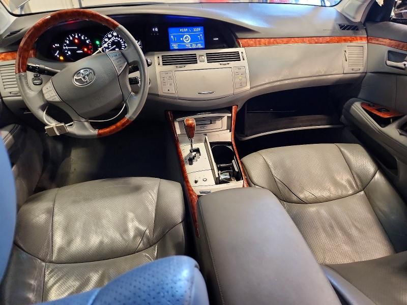 2005 Toyota Avalon xl