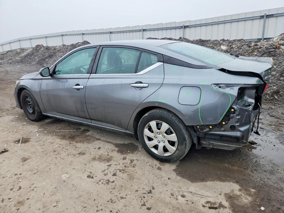 2022 Nissan Altima s