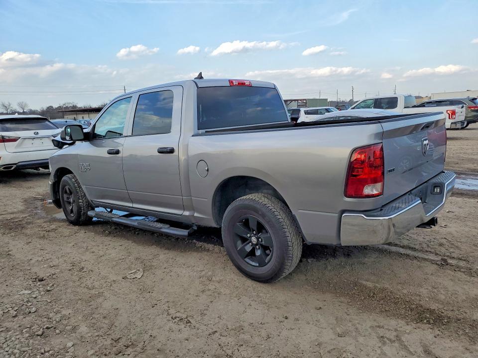 2022 Dodge Ram 1500 Classic slt