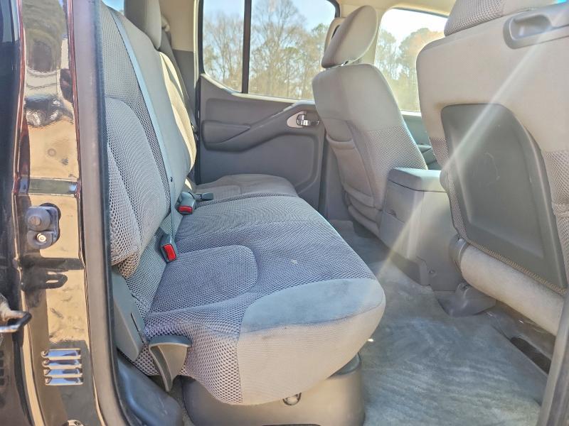 2014 Nissan Frontier SV