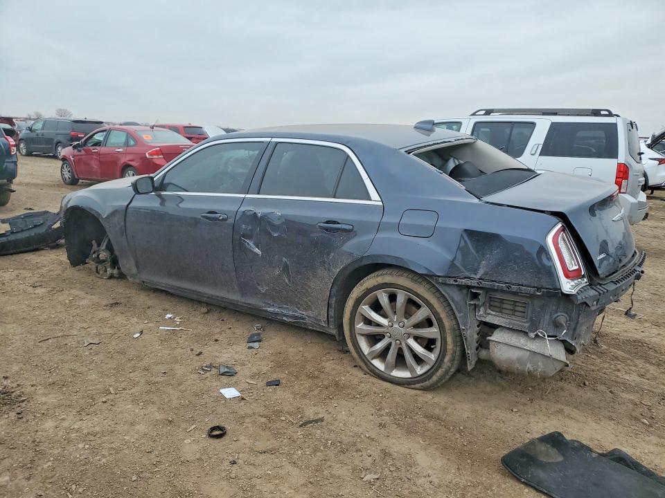 2018 Chrysler 300 Touring