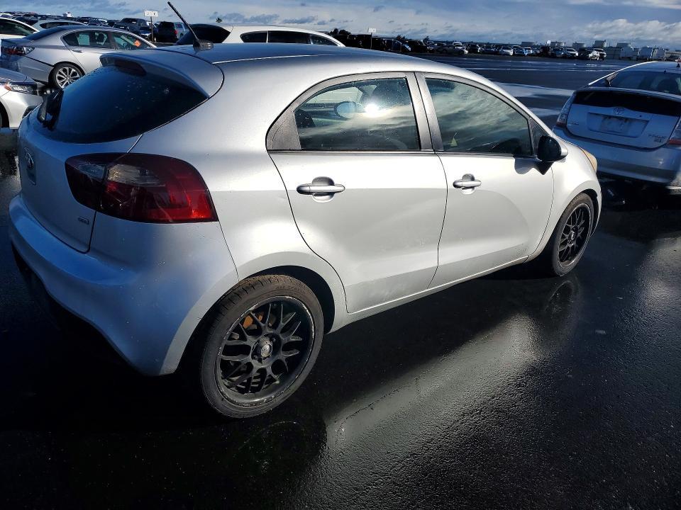 2013 KIA Rio 5-door lx