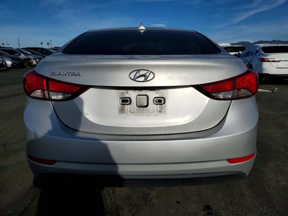 2015 Hyundai Elantra se