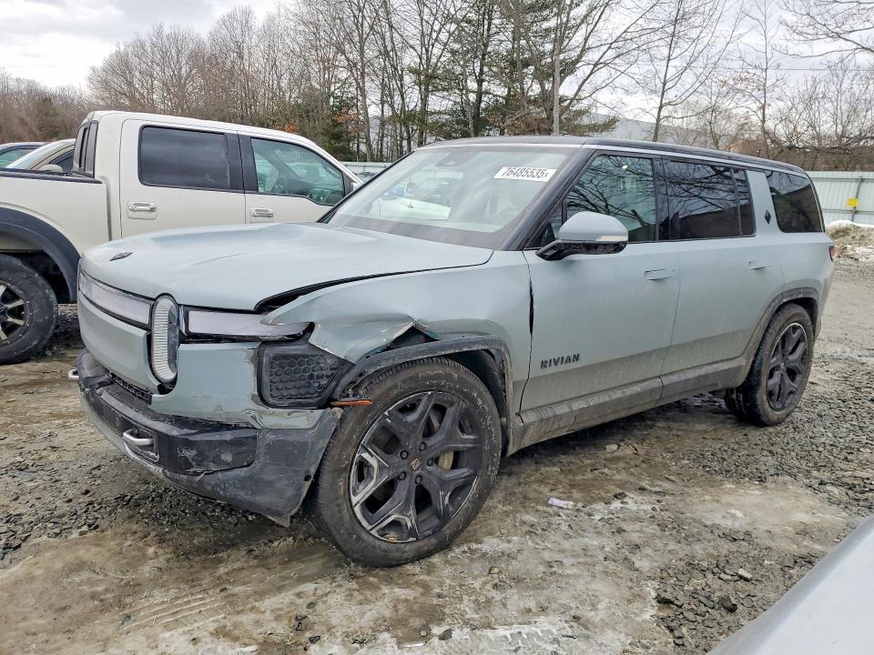 2023 Rivian R1S Adventure