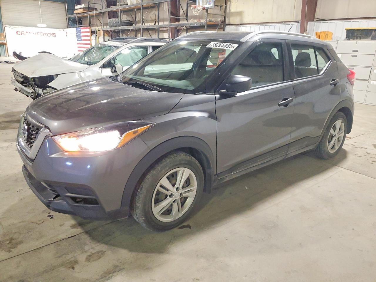 2019 Nissan Kicks s