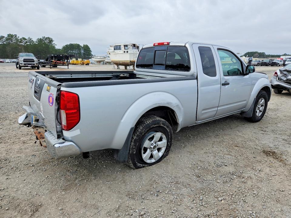 2012 Nissan Frontier sv