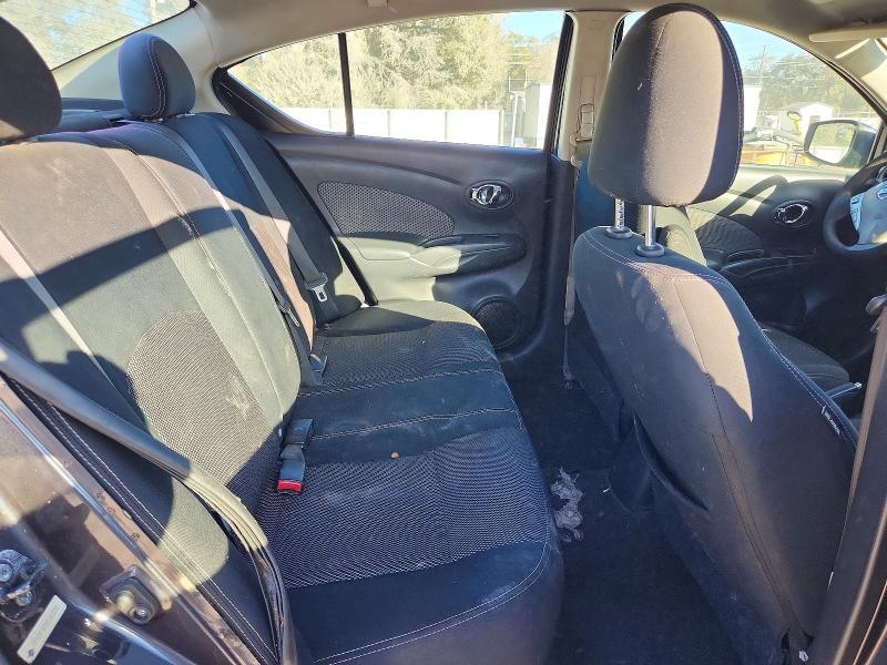 2015 Nissan Versa 1.6 sv