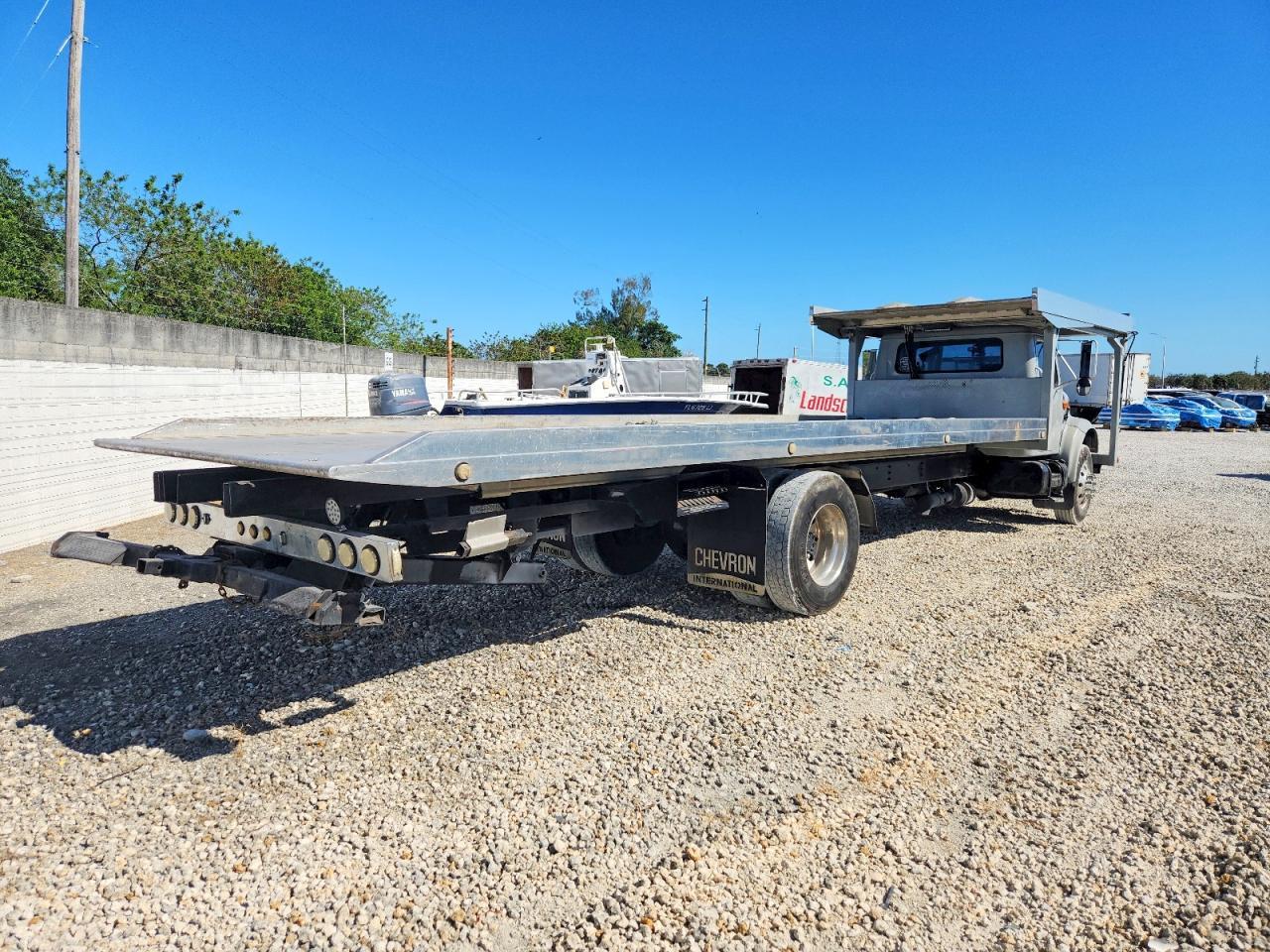 2002 International 4900 Rollback Truck