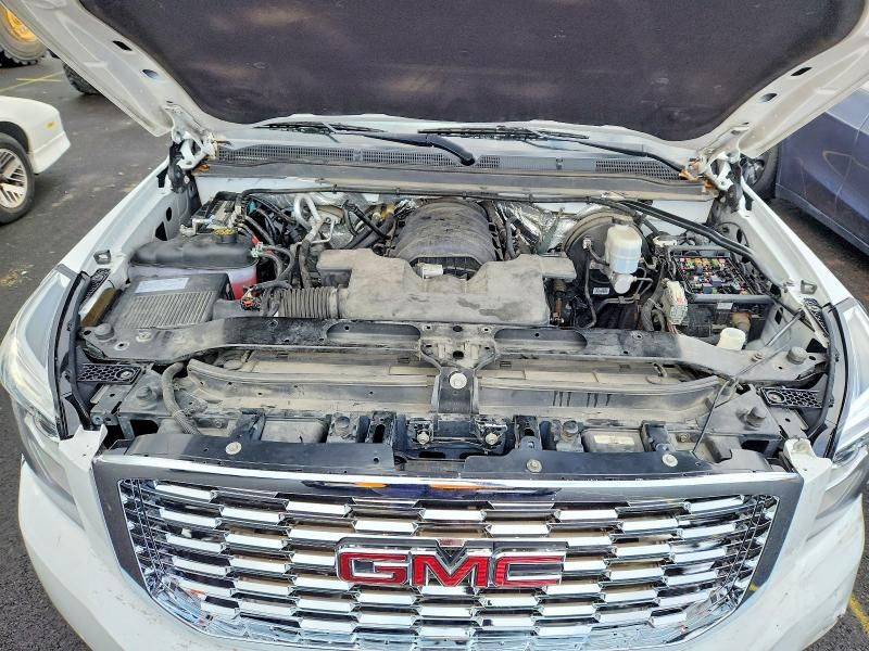 2017 GMC Yukon xl K1500 slt