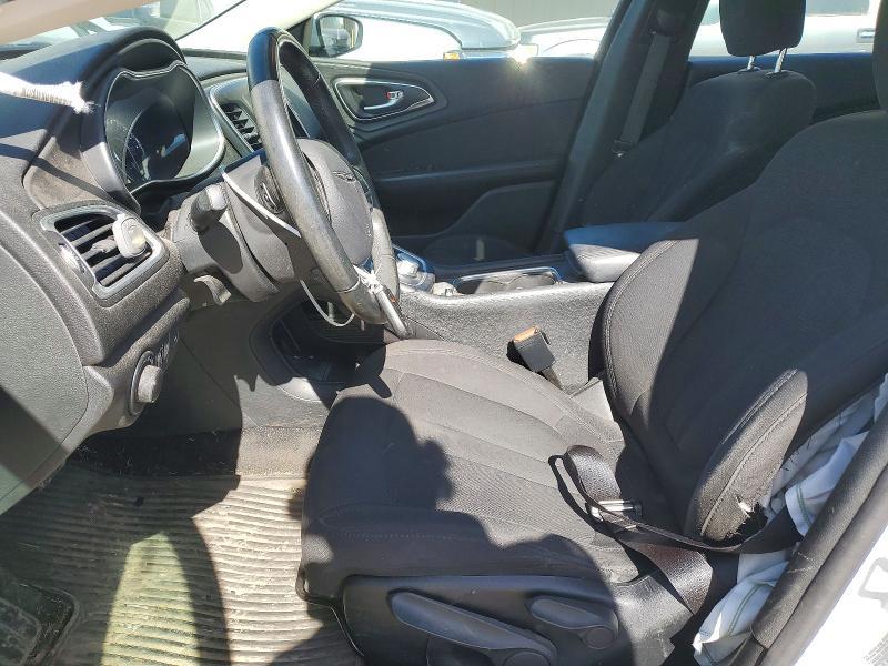 2016 Chrysler 200 lx