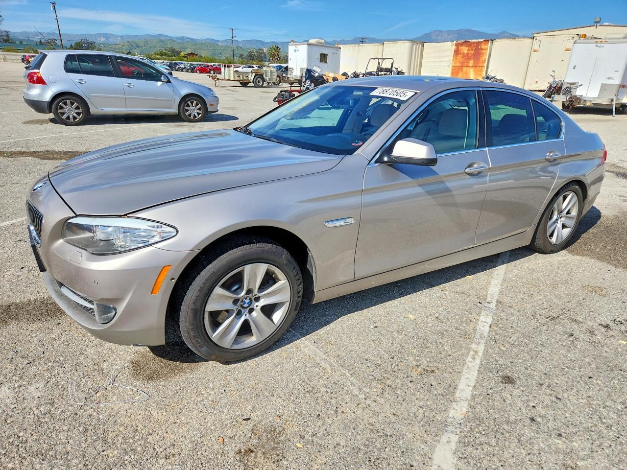 2011 BMW 528 i