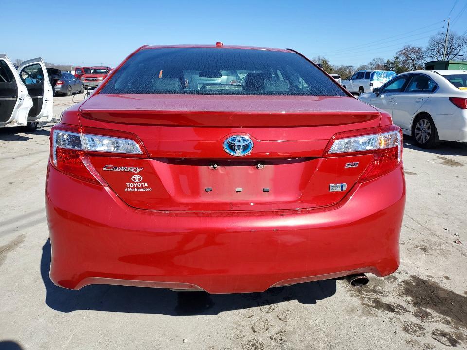 2014 Toyota Camry Hybrid se
