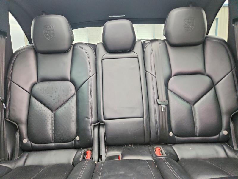 2017 Porsche Cayenne se Hybrid Platinum