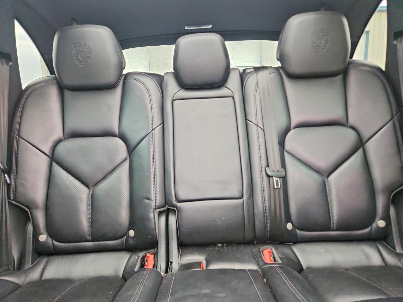 2017 Porsche Cayenne se Hybrid Platinum