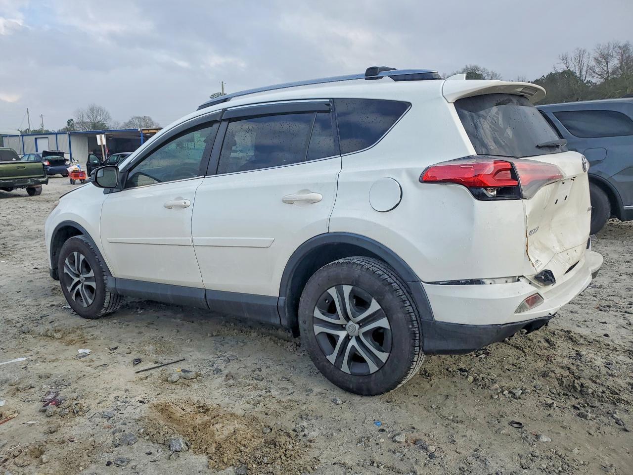 2018 Toyota Rav4 le