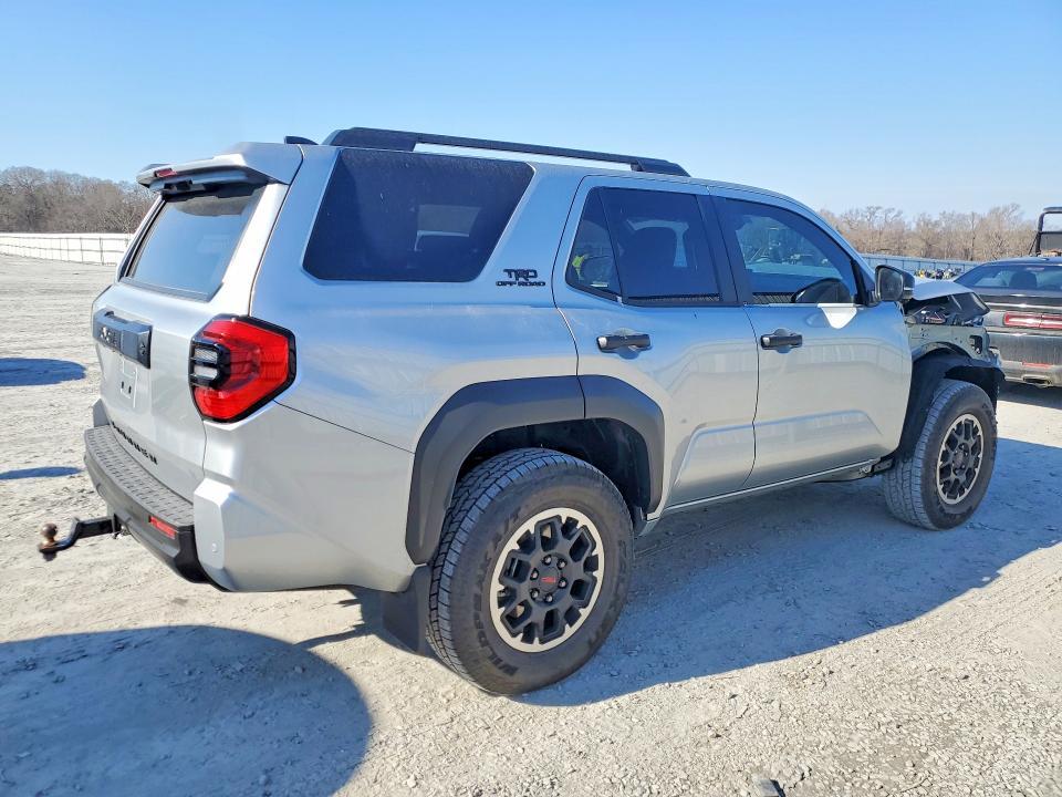 2025 Toyota 4runner SR5