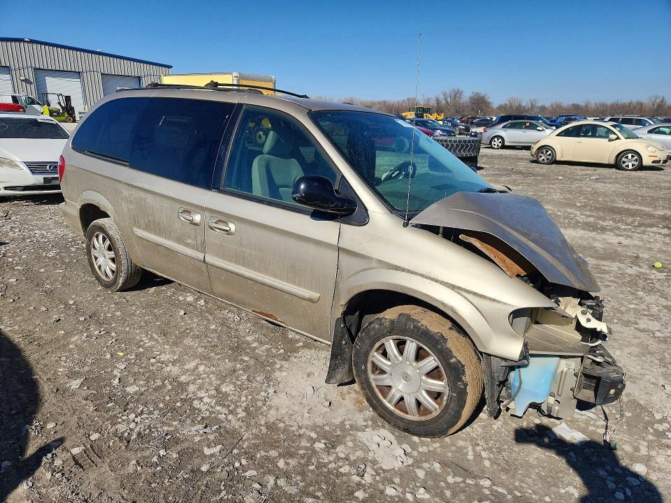 2005 Chrysler Town & Country Touring