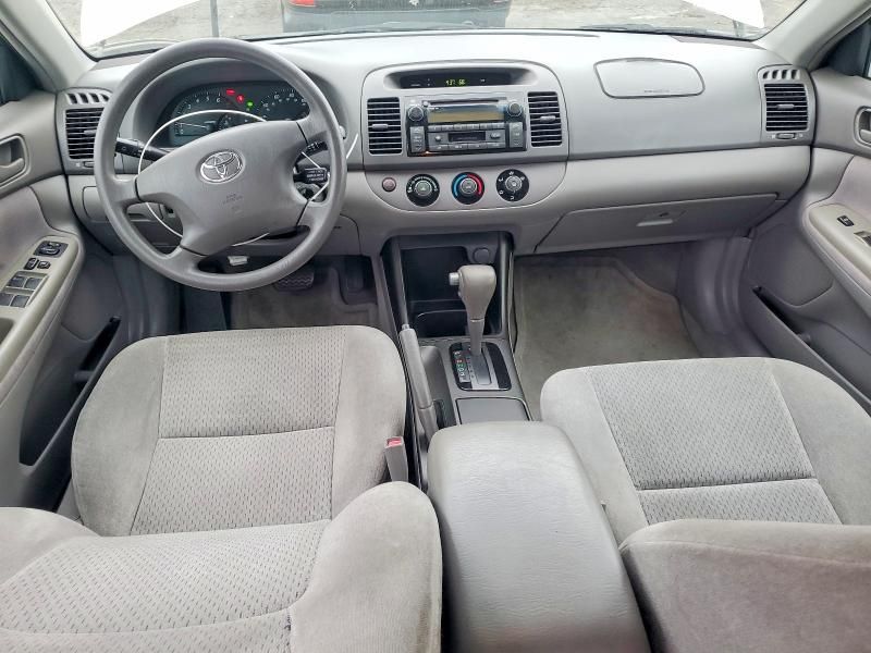 2002 Toyota Camry le