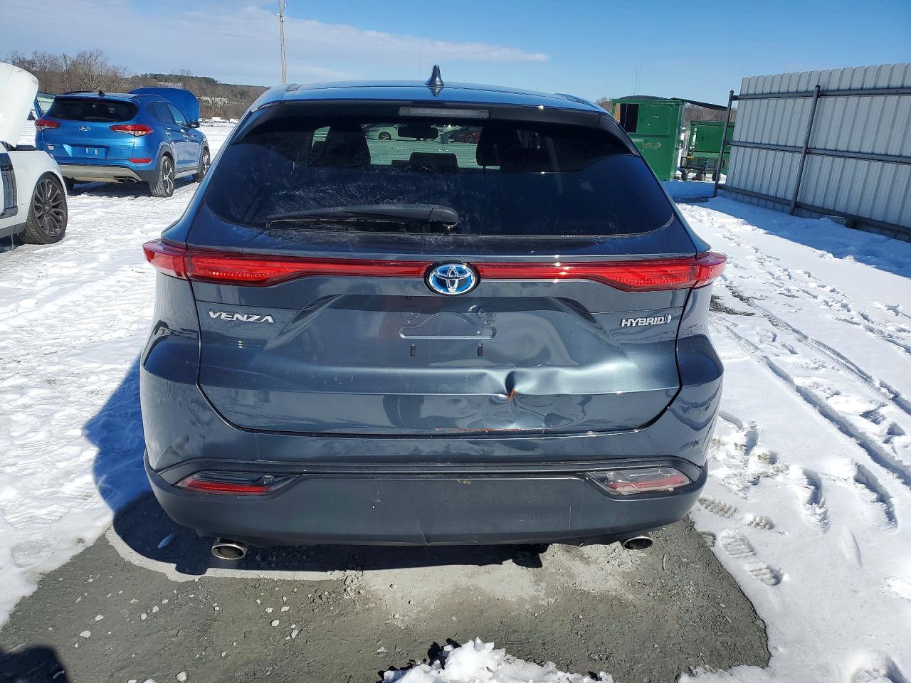 2021 Toyota Venza le