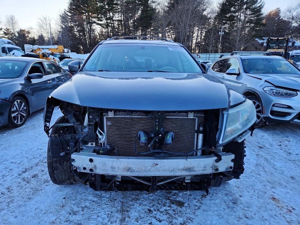 2015 Nissan Pathfinder s