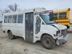 2001 GMC Savana Cutaway G3500