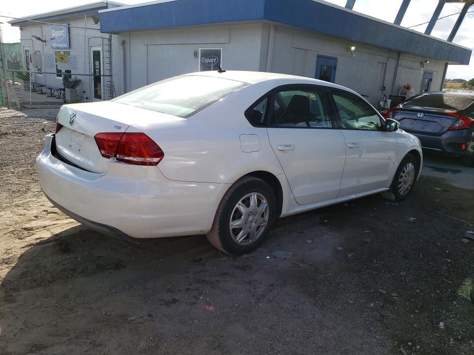 2014 Volkswagen Passat s