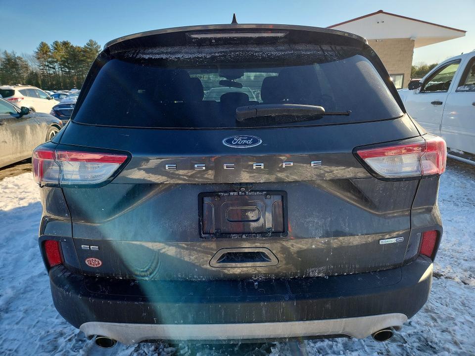2020 Ford Escape se