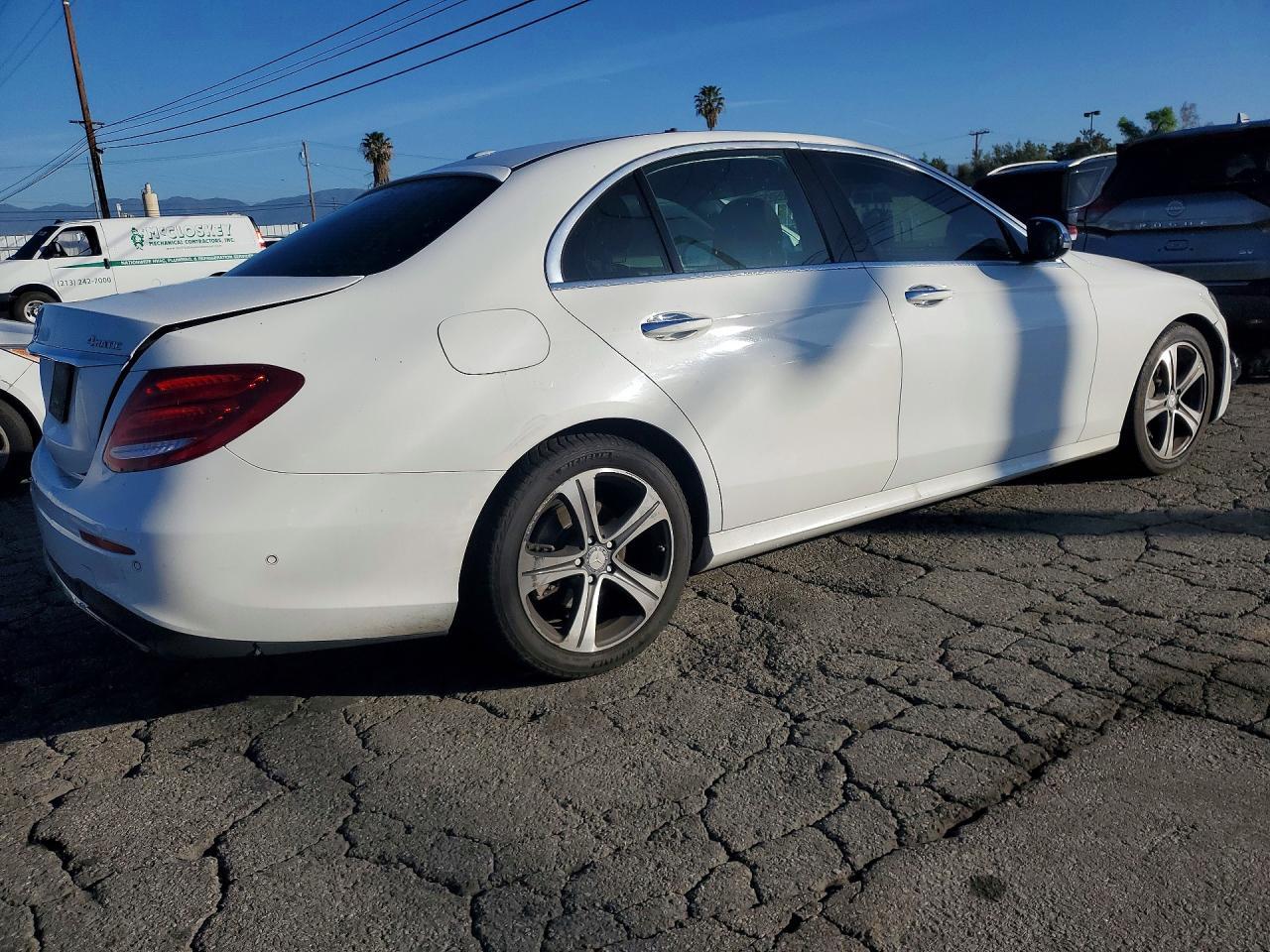 2017 Mercedes-Benz E 300 4matic