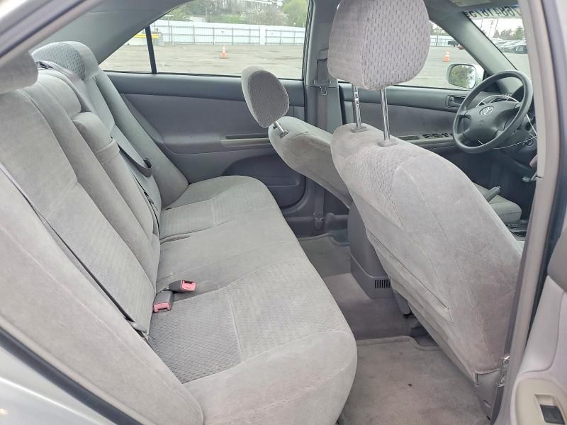 2002 Toyota Camry le