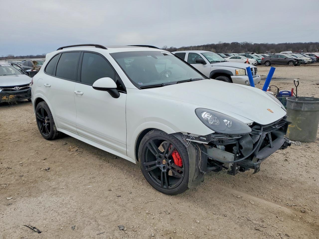 2013 Porsche Cayenne gts