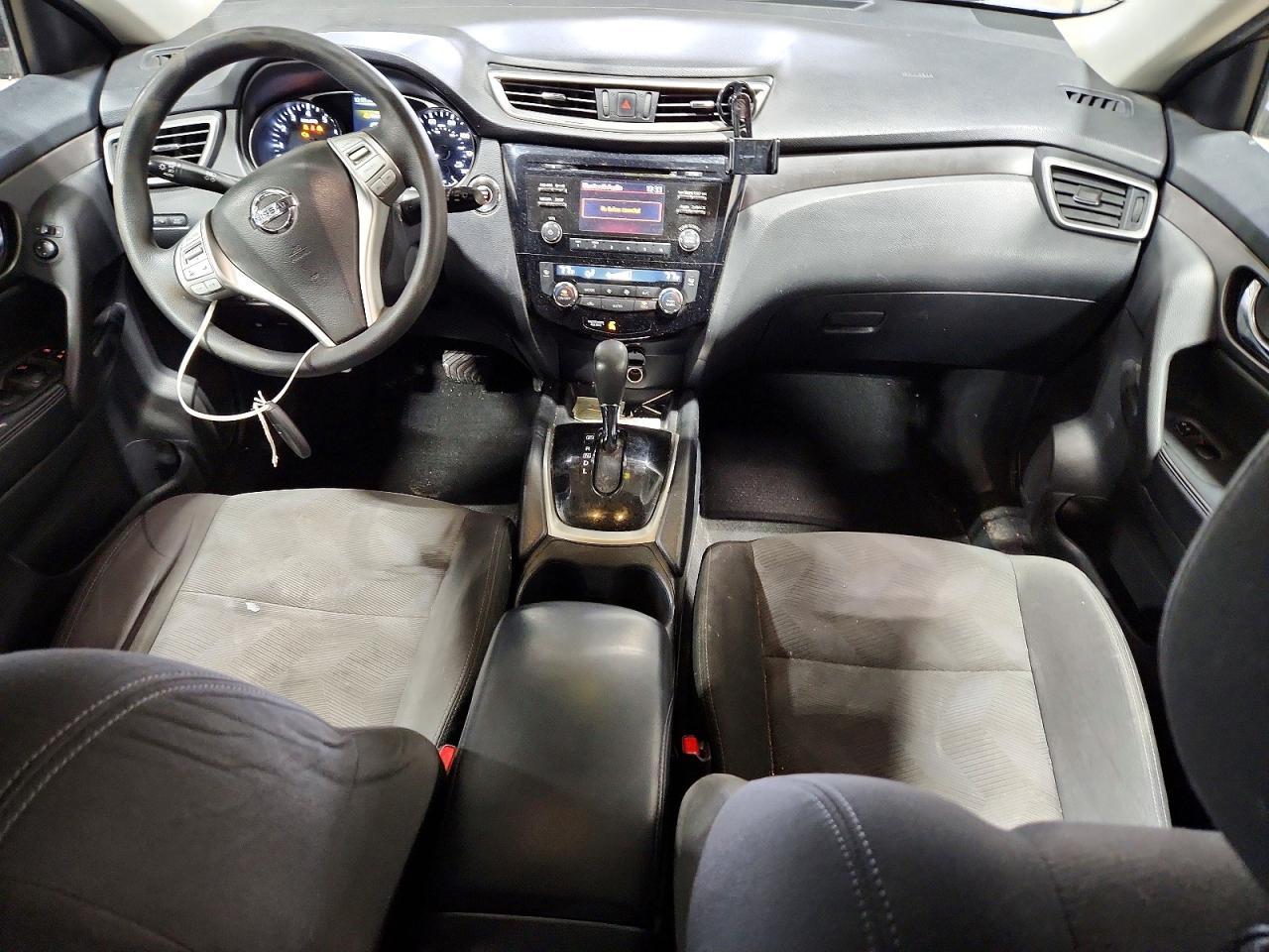 2016 Nissan Rogue sv