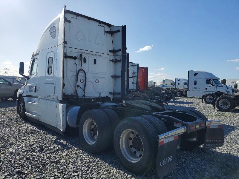 2020 Freigliner 2020 Freightliner Cascadia 126 Semi Truck