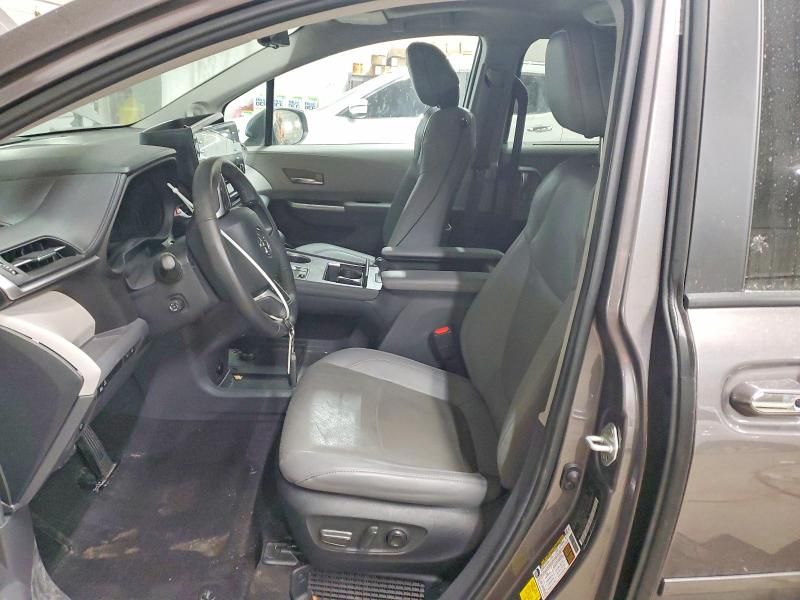 2024 Toyota Sienna Limited
