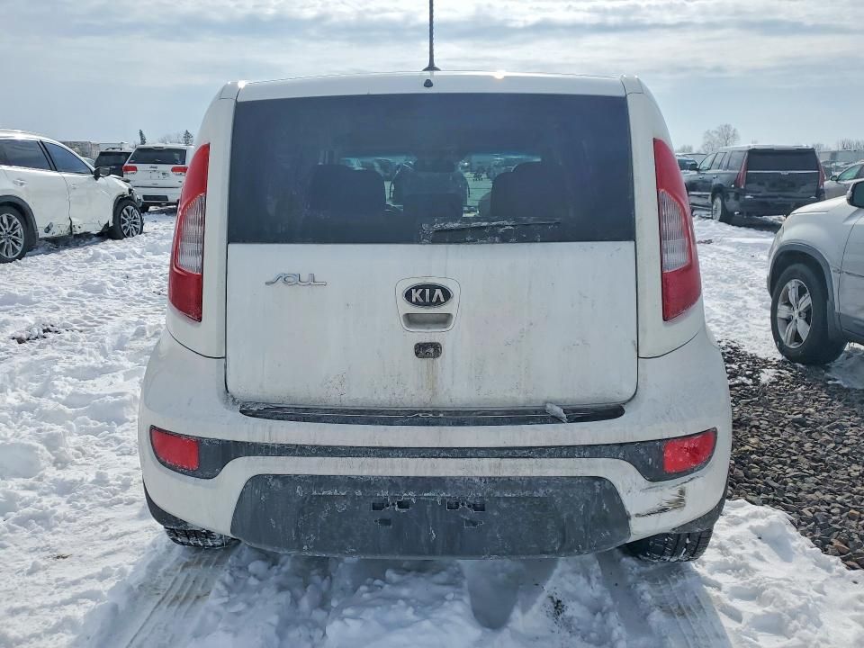 2013 KIA Soul +