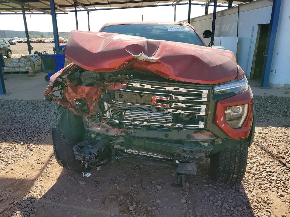 2023 GMC Canyon Denali