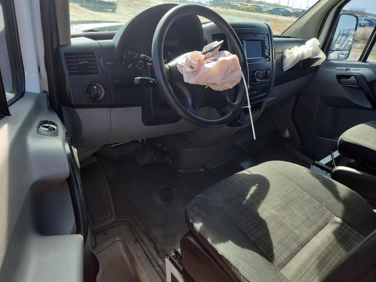 2014 Freigliner 2014 Benz Sprinter Cab & Chass