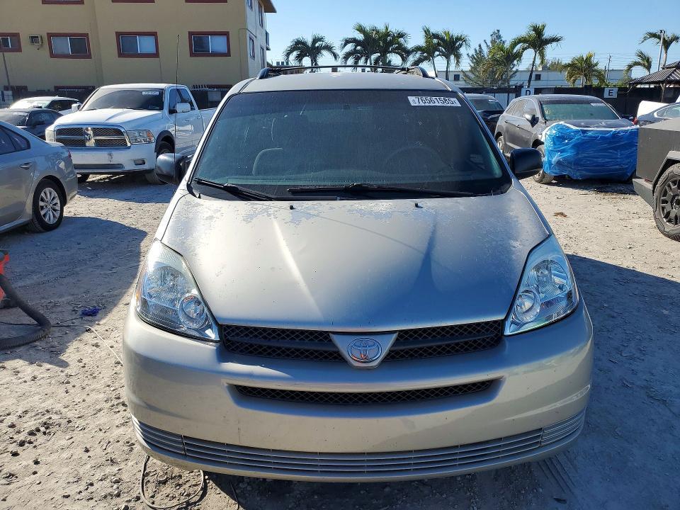 2005 Toyota Sienna ce