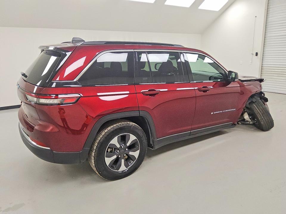 2025 Jeep Grand Cherokee 4XE