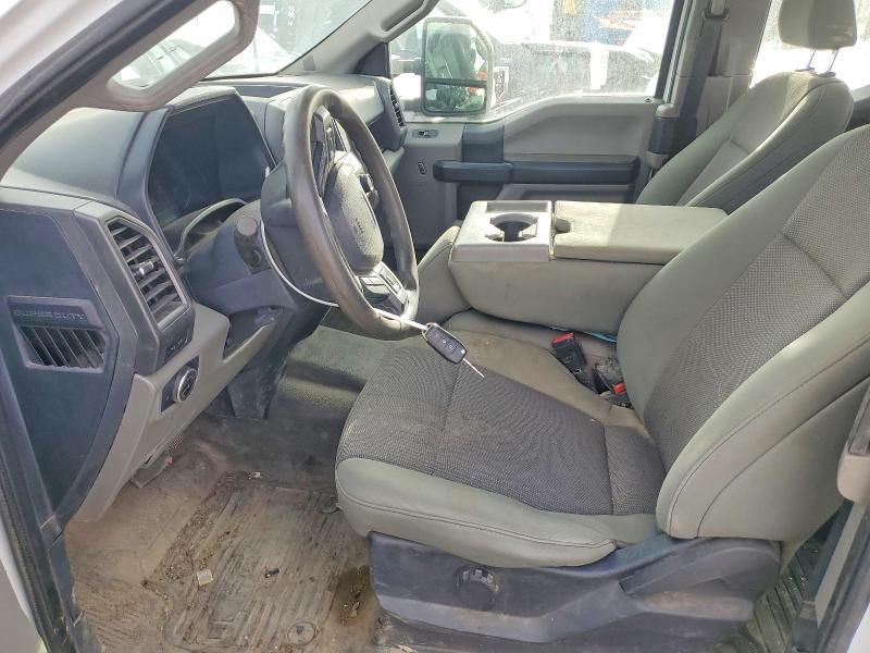 2022 Ford F450 Super Duty Truck cab and Chassis