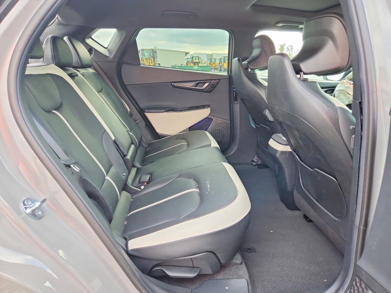 2025 KIA EV4