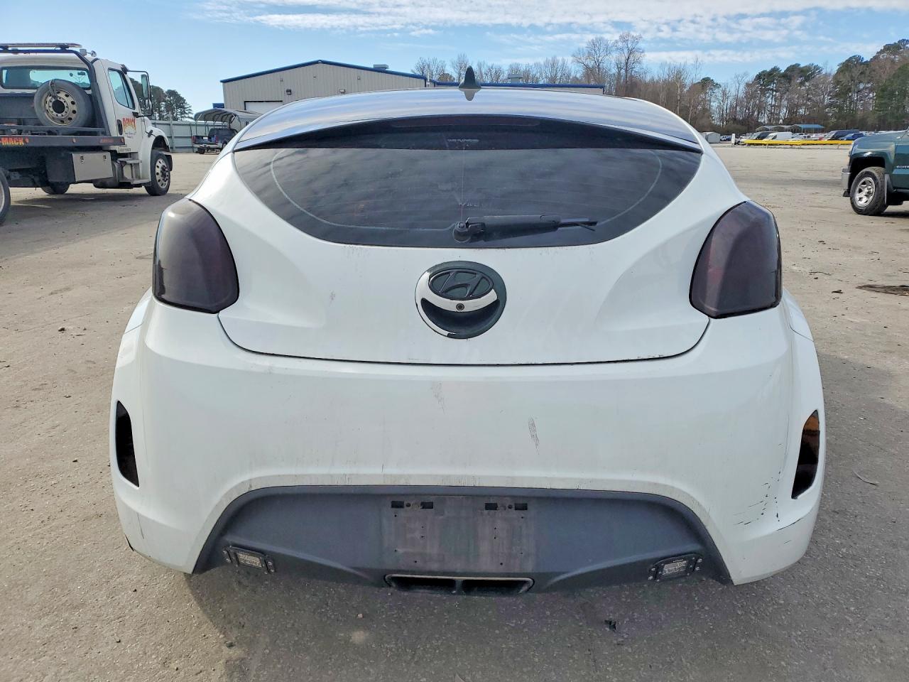 2016 Hyundai Veloster Base