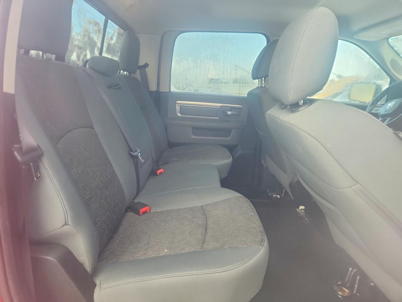 2016 Dodge Ram 1500 slt