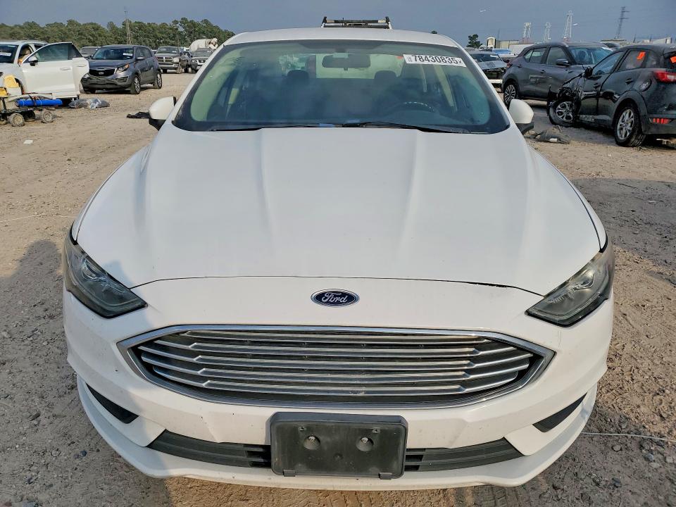 2017 Ford Fusion se Hybrid