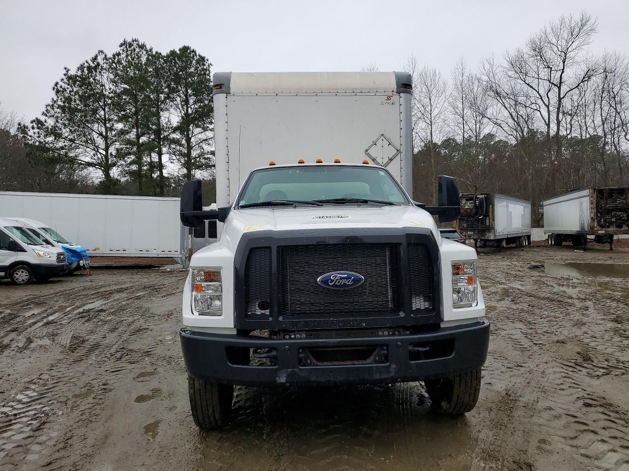 2017 Ford F650 Super Duty BOX Truck