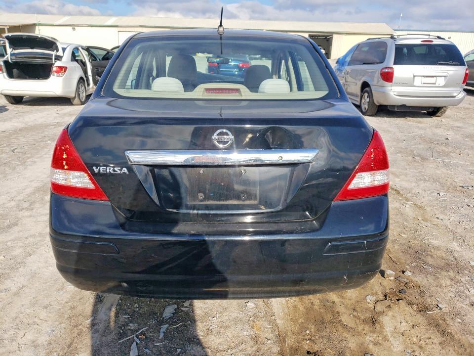 2008 Nissan Versa s