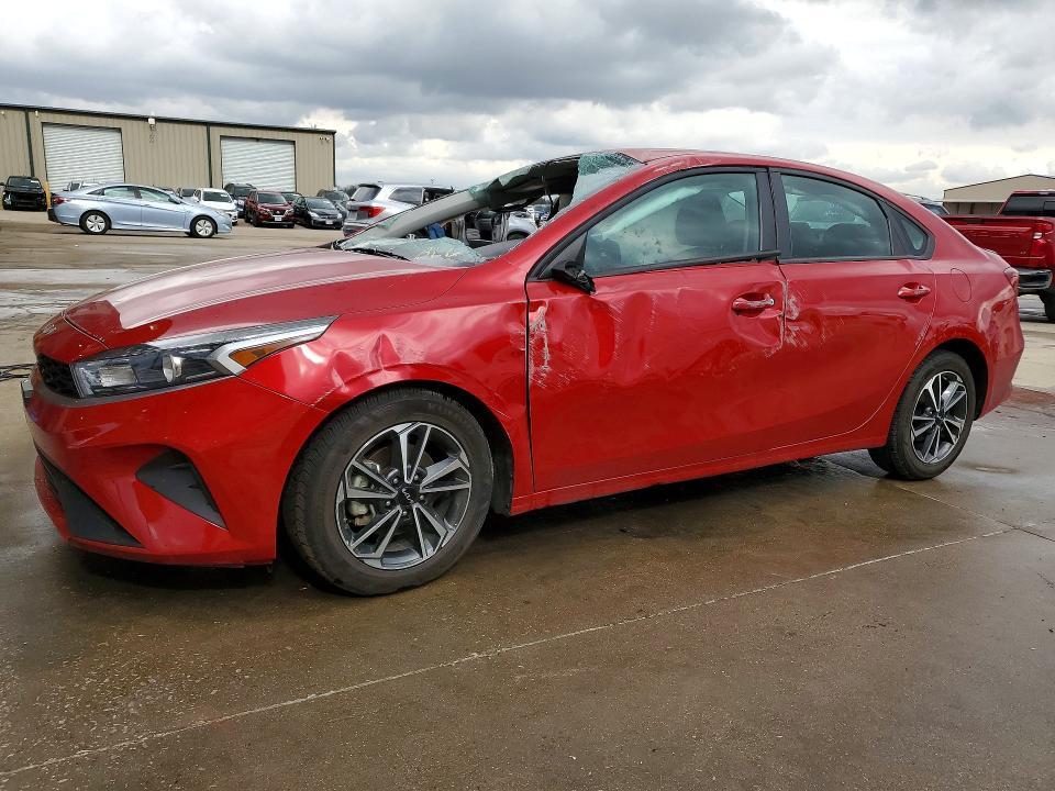 2023 KIA Forte lx