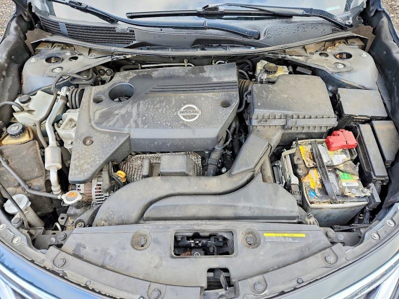 2015 Niss Altima 2.5 s